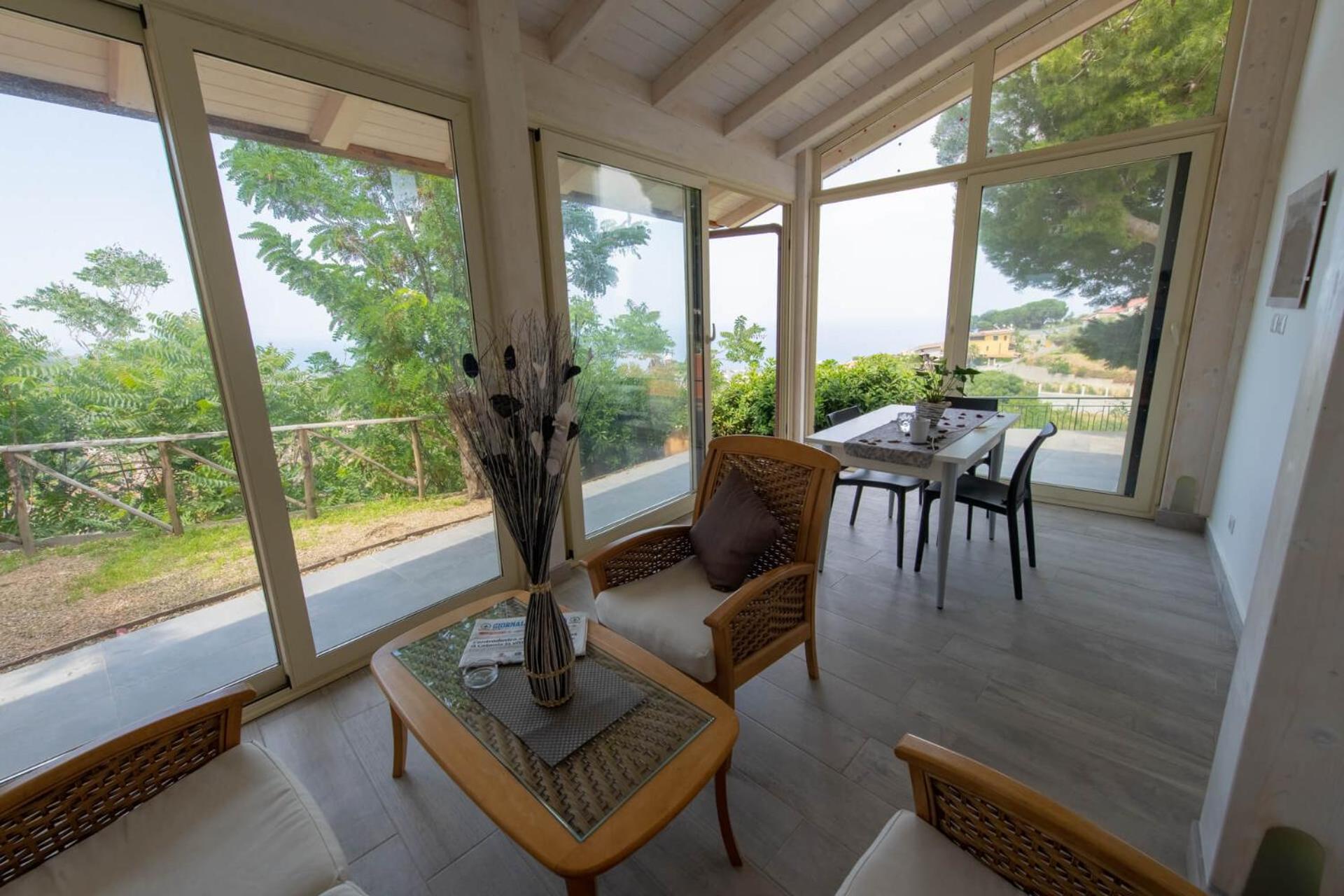 Апартаменты "Il Segreto" Vista Panoramica Sulle Isole Eolie Con Piscina, Palestra E Wifi Патти Экстерьер фото