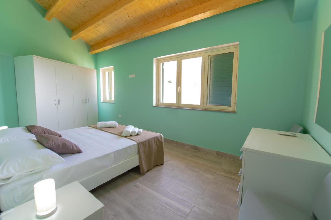 Апартаменты "Il Segreto" Vista Panoramica Sulle Isole Eolie Con Piscina, Palestra E Wifi Патти Экстерьер фото